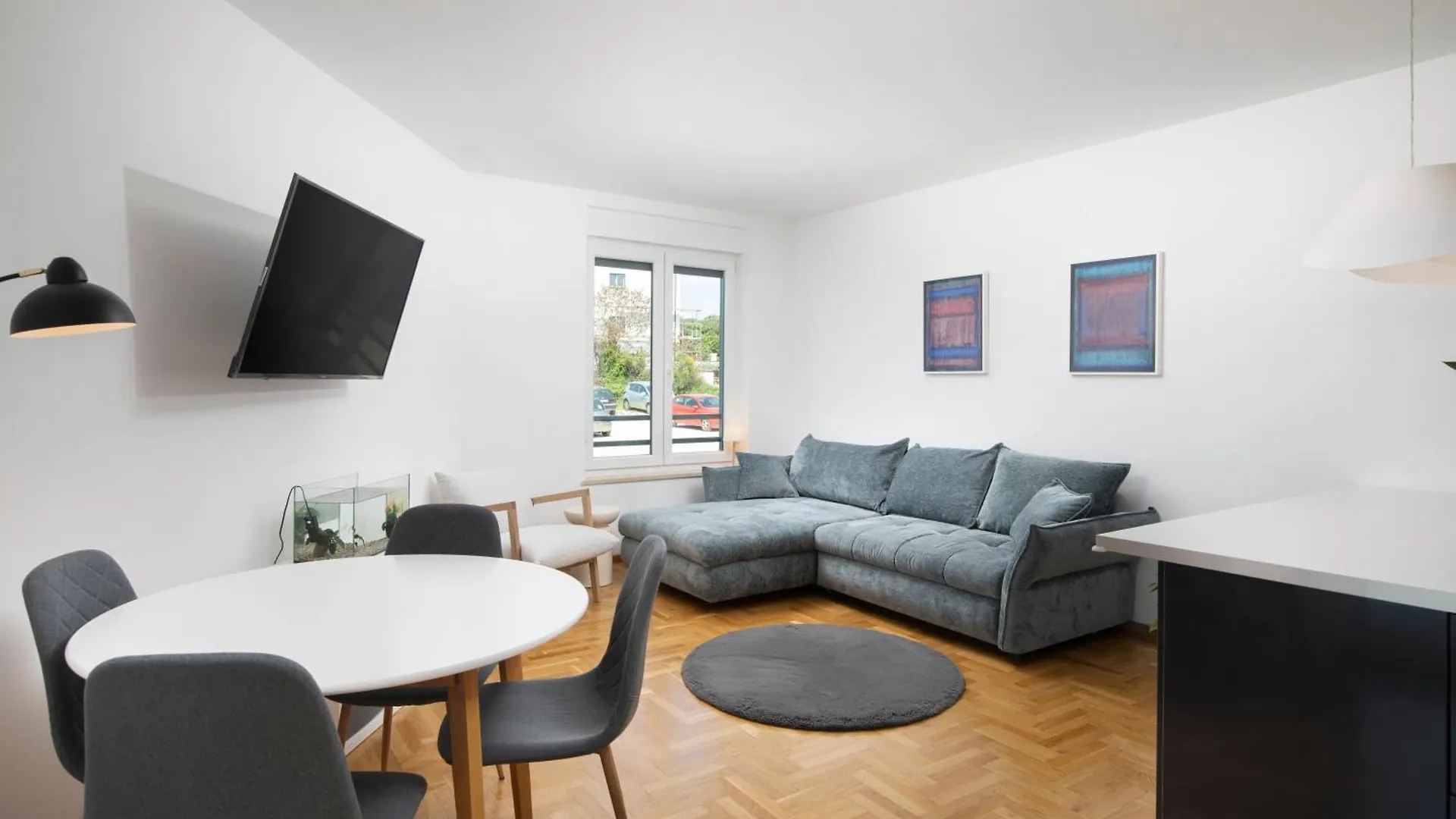 Apartment With Big Open Terrace 普拉