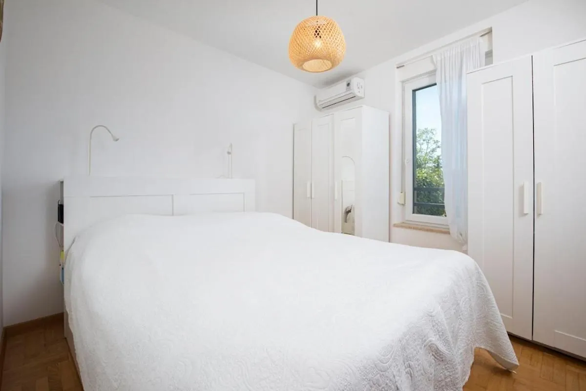 Apartment With Big Open Terrace 普拉 克罗地亚