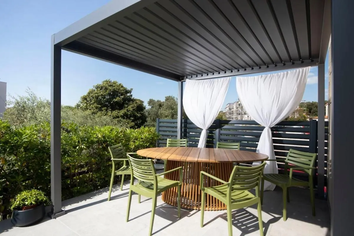 Apartment With Big Open Terrace 普拉
